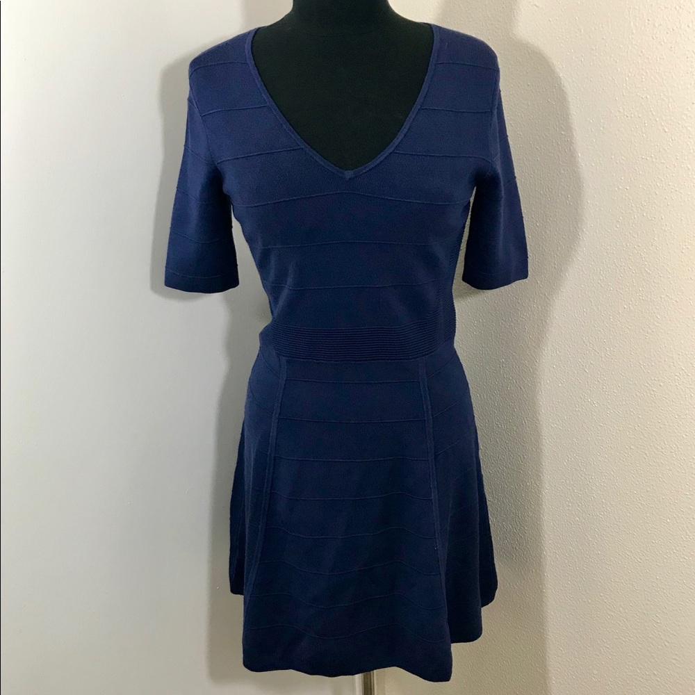 *NWT* Ann Taylor Navy Blue Dress. Size Medium.